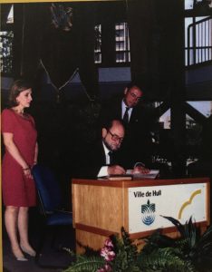 Firma constitución oficial UNAM-Canadá_30 de junio 1995, Gatineau, Canadá